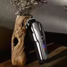 Universal USB Rechargeable Electric Pet Clipper Cordless Low Noise Cat Shaver LED Display Pet Grooming Kit Dogs Haircut