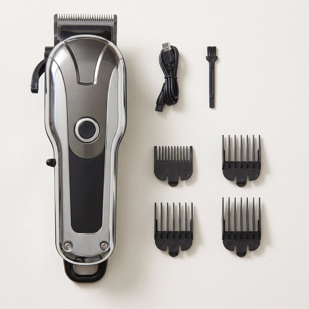 Cordless pet hair clipper detail